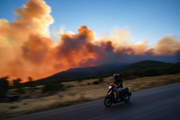 Εικόνες από τη φωτιά στη Σμύρνη, 16 Αυγούστου 2024 