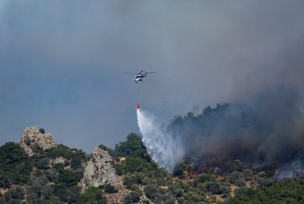 Εικόνες από τη φωτιά στη Σμύρνη, 16 Αυγούστου 2024 