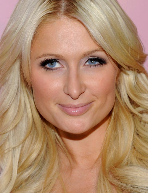 People Are Just Realising Paris Hilton’s Eyes Aren’t Blue