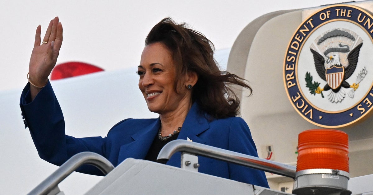 NextImg:Kamala Harris Went To Great Lengths To Watch Her Husband’s DNC Speech