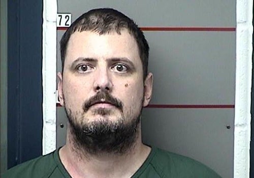 Jesse Kipf, 39, agreed to plead guilty and pay nearly $116,000 in child support and more than $80,000 in restitution for identify theft and computer fraud, authorities said.