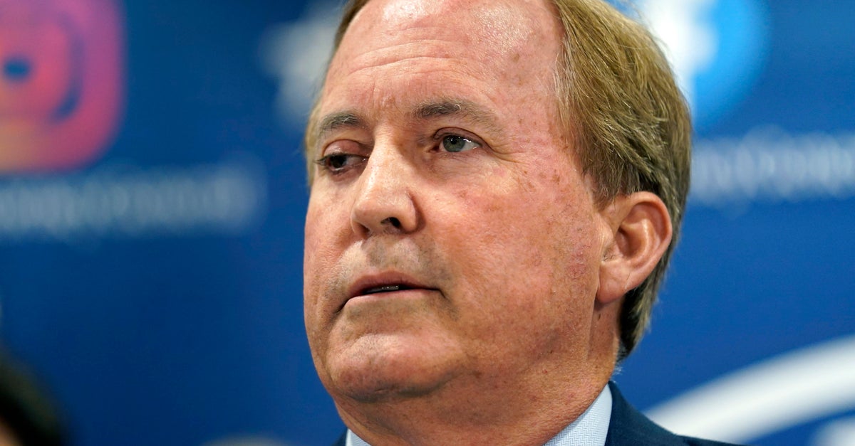 NextImg:This New Texas Policy Is A ‘Gut Punch’ To Trans People