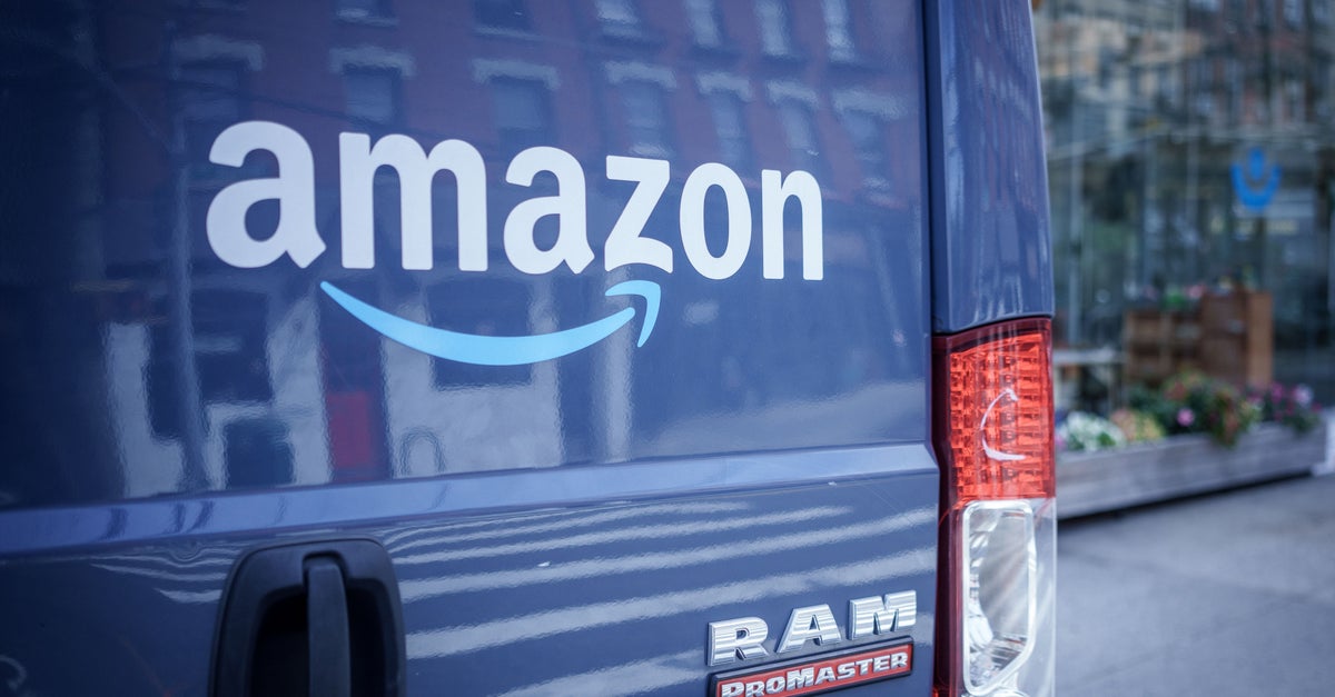 Labor Prosecutors Challenge Amazon’s Claim It Doesn’t Employ Its Delivery Drivers