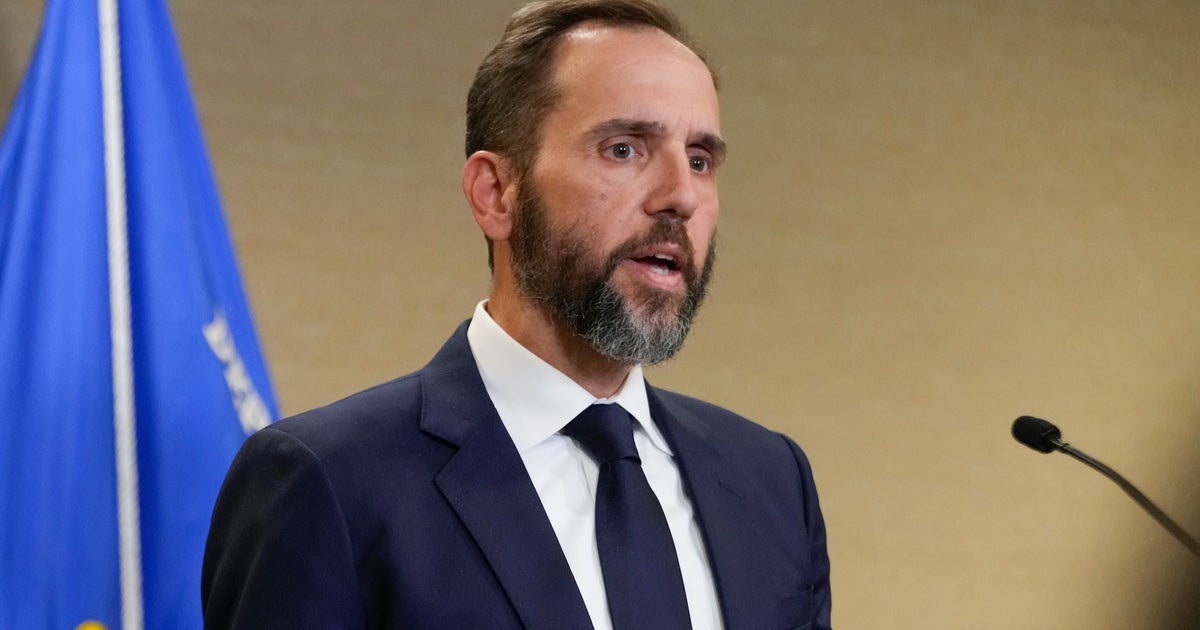 NextImg:Jack Smith Urges Court To Reinstate Classified Documents Case Against Trump