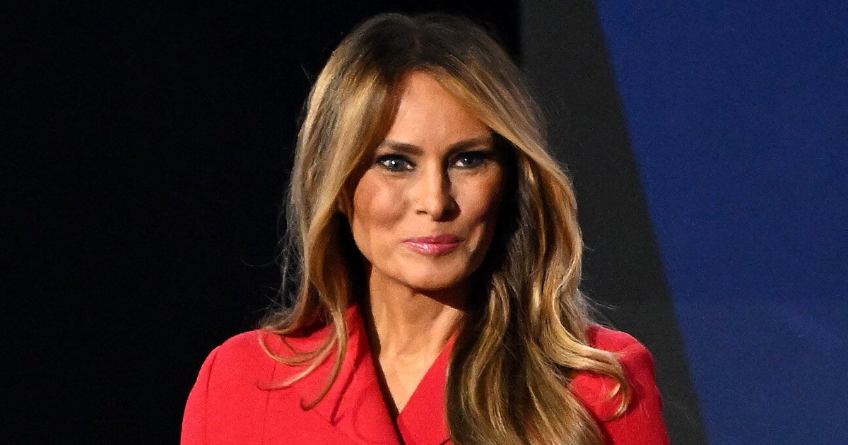 NextImg:Critics Spot Awkward Issue With Melania Trump's Book Cover