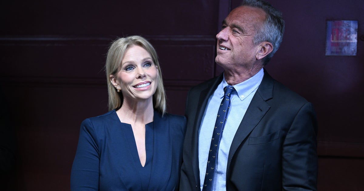 NextImg:RFK Jr. Explains Cheryl Hines' Stance On Trump And Bashes Bradley Whitford