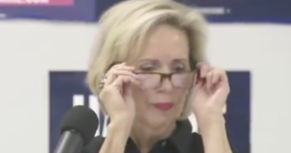 Gwen Walz Uses Her ‘Teacher Voice’ For Spectacular JD Vance Takedown