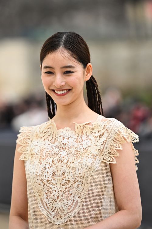 推しと推しの共演」新木優子さん、パリ五輪出場アスリートとのツーショットが「お似合いすぎ」と反響 | ハフポスト アートとカルチャー