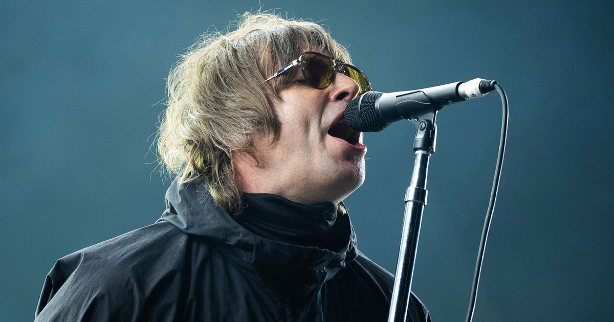 Oasis Fans Hit With Error Messages, Lengthy Queues In Hunt For Reunion Tour Tickets