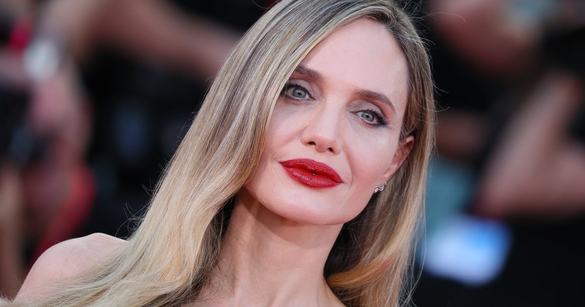 NextImg:Angelina Jolie Says She Stopped Singing After An Ex Criticized Her Voice