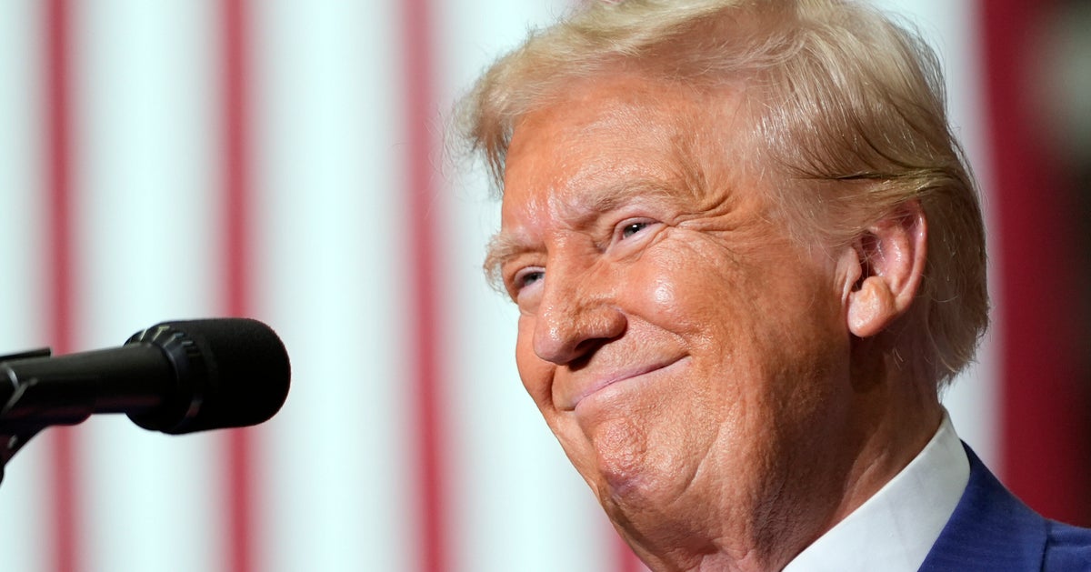 NextImg:Ex-GOP Strategist Predicts Exactly When Trump Crashes: 'The Bottom's Gonna Drop Out'