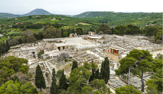 Πανοραμική άποψη του Ανακτόρου της Κνωσού.