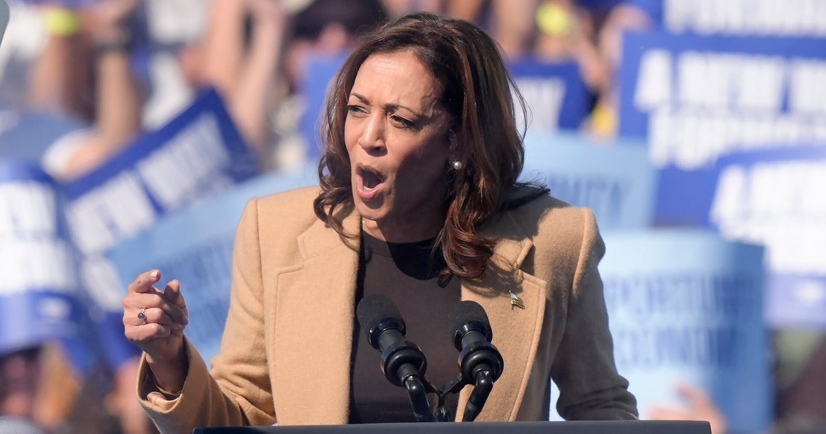 NextImg:Kamala Harris On Georgia School Shooting: ‘It Doesn’t Have To Be This Way’