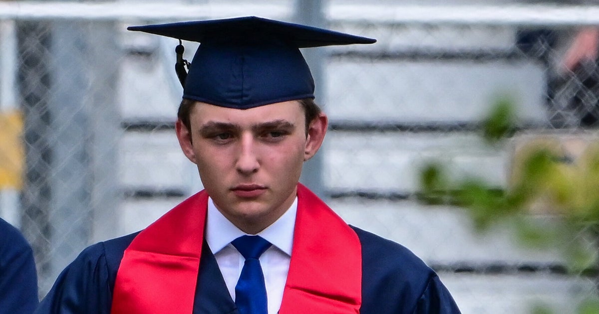 NextImg:Donald Trump's Son Barron Enrolls At NYU’s Business School