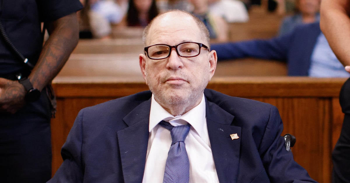NextImg:Britain Halts Criminal Proceedings Against Harvey Weinstein