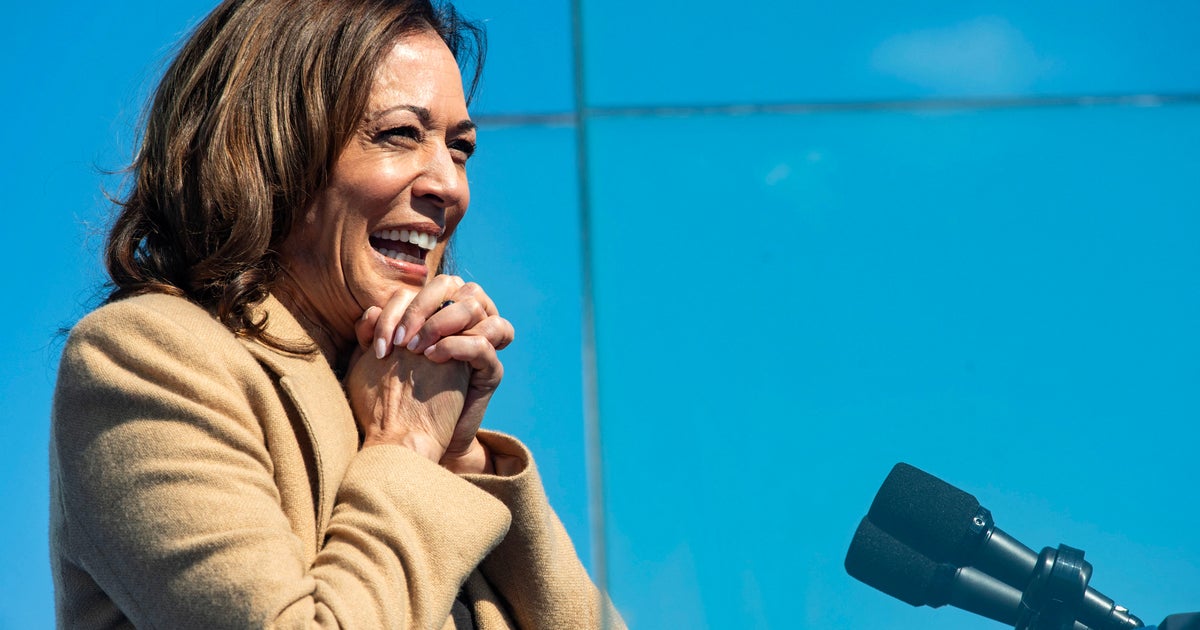 NextImg:Harris Campaign Raises $361 Million In August, Tripling Trump Total