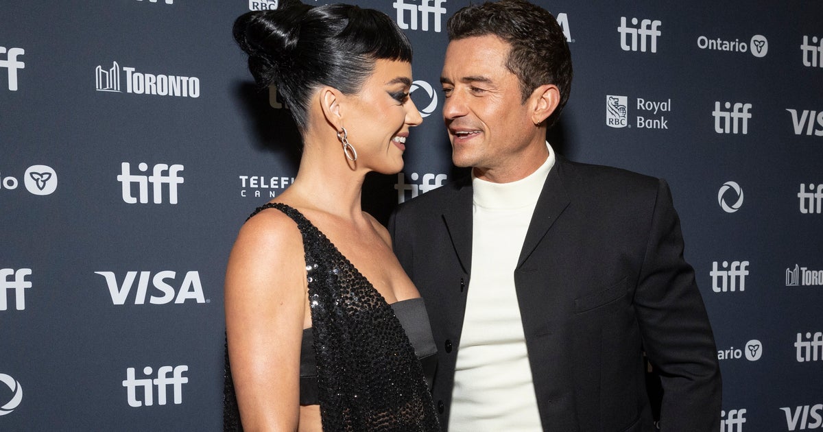 NextImg:Orlando Bloom Drops Perfect Response To Katy Perry's Oral Sex Dish Pledge