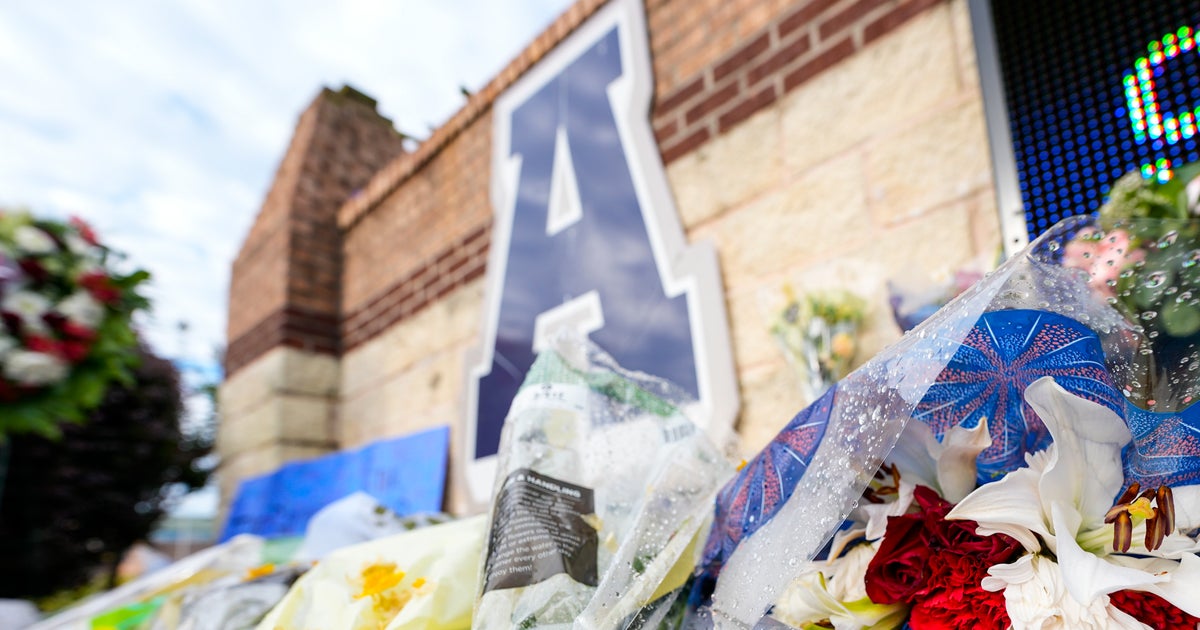 Georgia Shooting Suspect's Mother Called School To Warn Of Emergency, Aunt Says