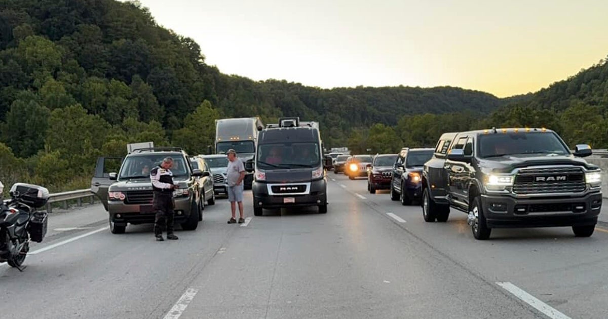NextImg:Manhunt For Suspect In Kentucky Interstate Shooting Enters Third Day