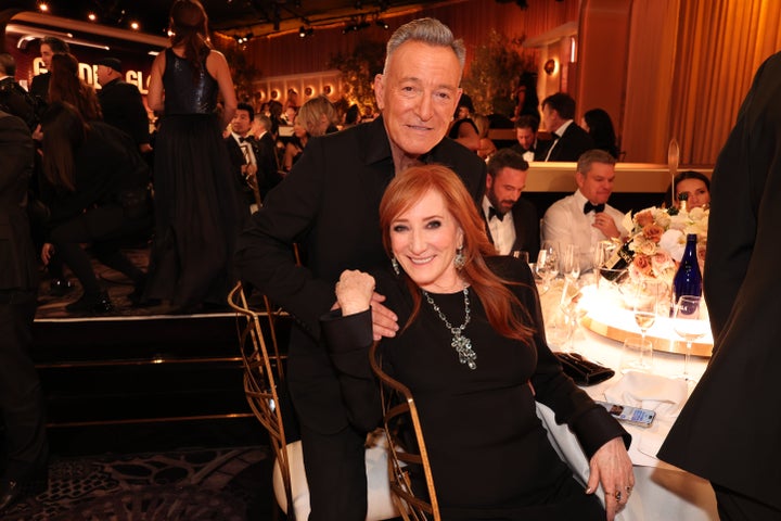 Bruce Springsteen e Patti Scialfa na 81ª edição do Globo de Ouro em janeiro.