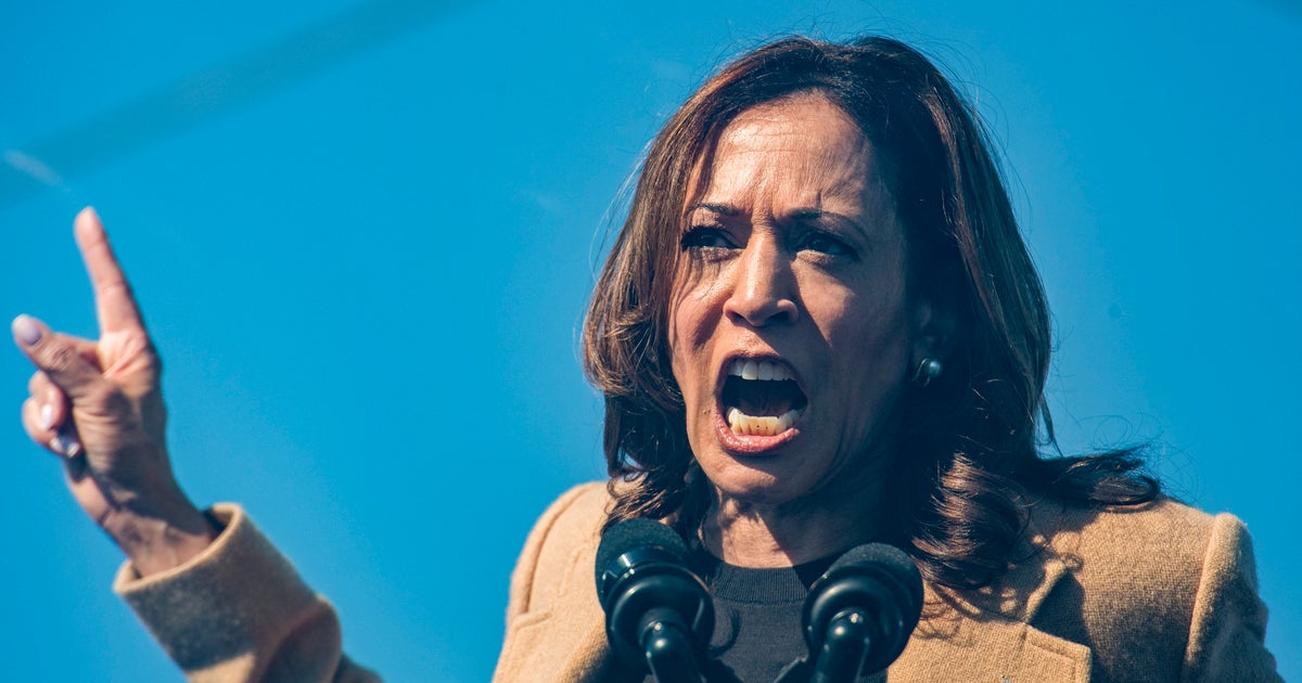 NextImg:Newspaper Says Harris Is Being Prepped For Debate By Long-Dead Acting Legend
