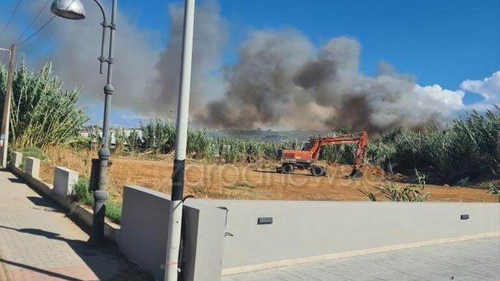 Φωτιά στον Πλατανιά Χανίων: Ήχησε το 112 - Εκκενώθηκε ξενοδοχείο