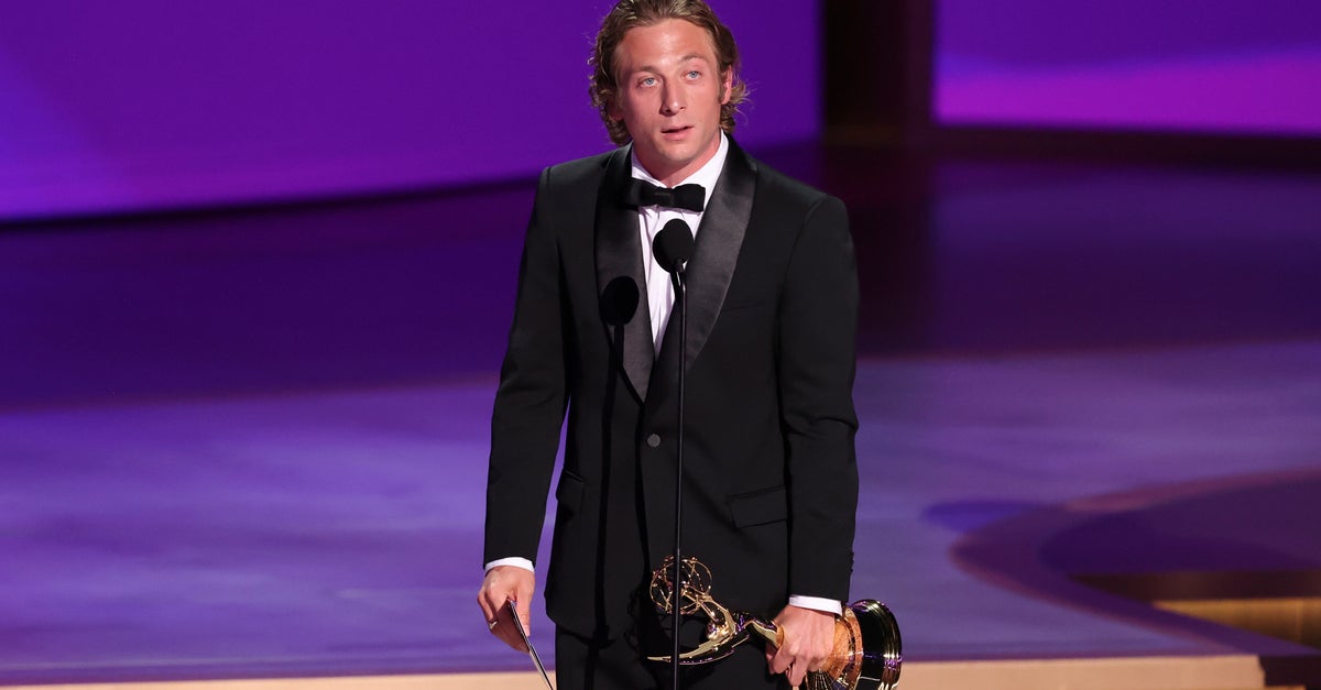 NextImg:‘The Bear’ Robbed Other Shows Of Emmys — And People Are Still Really Mad