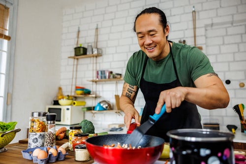 Providing meals for a loved one is one way to offer practical support when they're struggling.