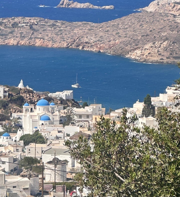 Η κυκλαδίτικη ομορφιά απλώνεται σε κάθε σημείο της Ίου