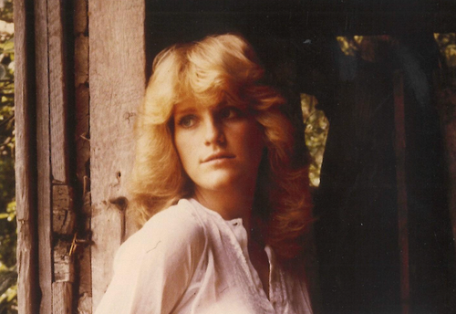 The author shortly after her 18th birthday (1977).