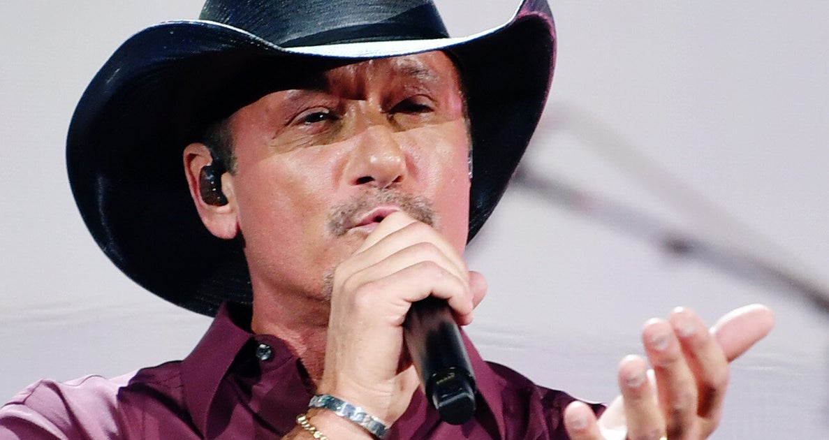 NextImg:Tim McGraw Gets Kind Of Sort Of Political In His Birthday Tribute To Wife Faith Hill