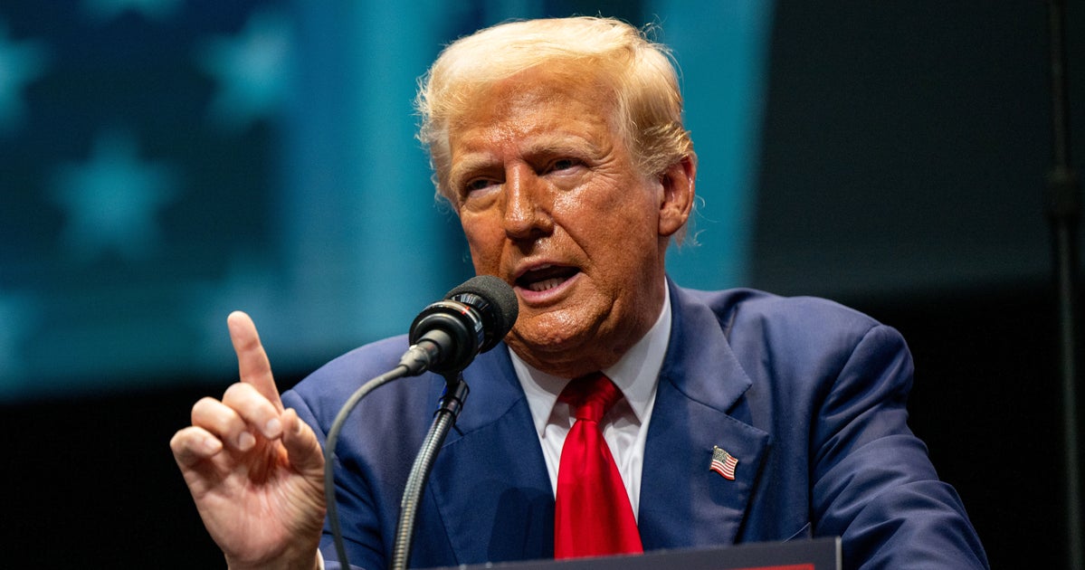 GOP Pollster Names ‘Mind-Blowing’ Thing Donald Trump Doesn’t Seem To Realize Right Now