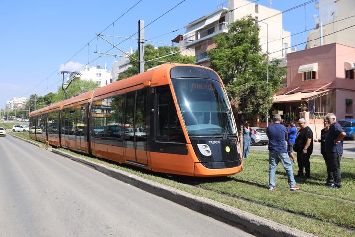 Παράσυρση 15χρονου από τραμ στη Νέα Σμύρνη