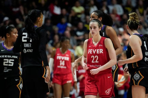 UNCASVILLE, CONNECTICUT - SEPTEMBER 25: Caitlin Clark #22 of the Indiana Fever looks on as she plays the Connecticut Sun during the fourth quarter of Game Two of the 2024 WNBA Playoffs first round at Mohegan Sun Arena on September 25, 2024 in Uncasville, Connecticut. The Connecticut Sun won 87-81 over the Indiana Fever. (Photo by Joe Buglewicz/Getty Images)