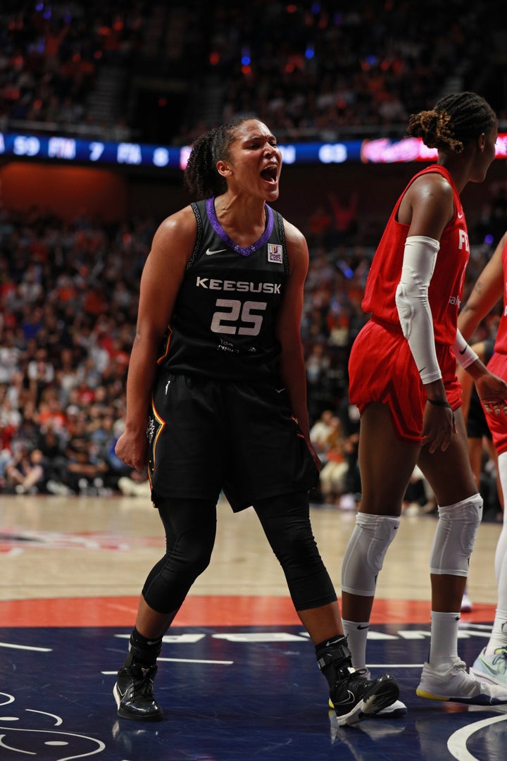 UNCASVILLE, CT - SEPTEMBER 25: Alyssa Thomas #25 of the Connecticut Sun celebrates during the game against the Indiana Fever during Round 1 Game 2 of the 2024 WNBA Playoffs on September 25, 2024 at the Mohegan Sun Arena in Uncasville, Connecticut. NOTE TO USER: User expressly acknowledges and agrees that, by downloading and or using this photograph, User is consenting to the terms and conditions of the Getty Images License Agreement. Mandatory Copyright Notice: Copyright 2024 NBAE (Photo by Chris Marion/NBAE via Getty Images)