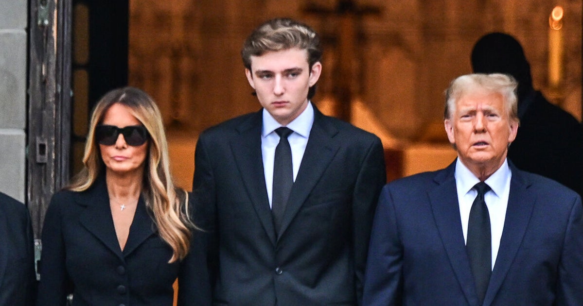 NextImg:Melania Trump Reveals Barron Trump's Living Situation For College