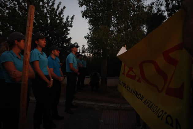 Συγκέντρωση διαμαρτυρίας από τον Σύλλογο Ελλήνων Αρχαιολόγων με αφορμή την παραχώρηση του Βυζαντινού και Χριστιανικού Μουσείου στη διάθεση της οικογένειας Γλύξμπουργκ για την διοργάνωση γαμήλιας δεξίωσης, Παρασκευή 27 Σεπτεμβρίου 2024. (ΣΩΤΗΡΗΣ ΔΗΜΗΤΡΟΠΟΥΛΟΣ/EUROKINISSI)