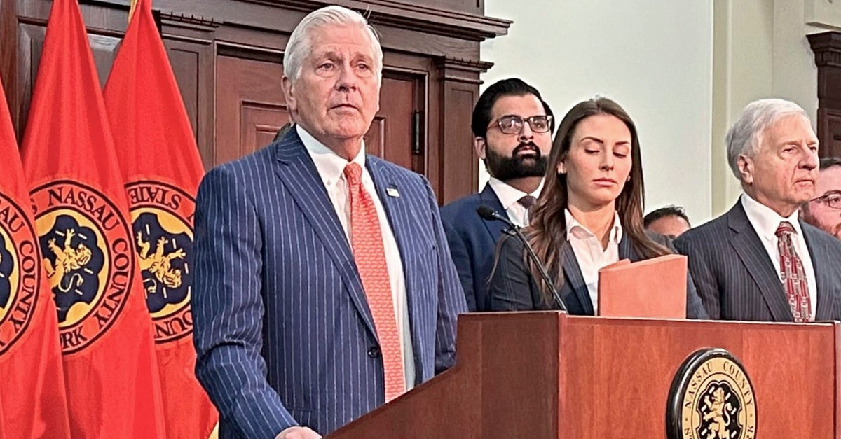 Federal Judge Dismisses Lawsuit Challenging County Mask Ban In New York