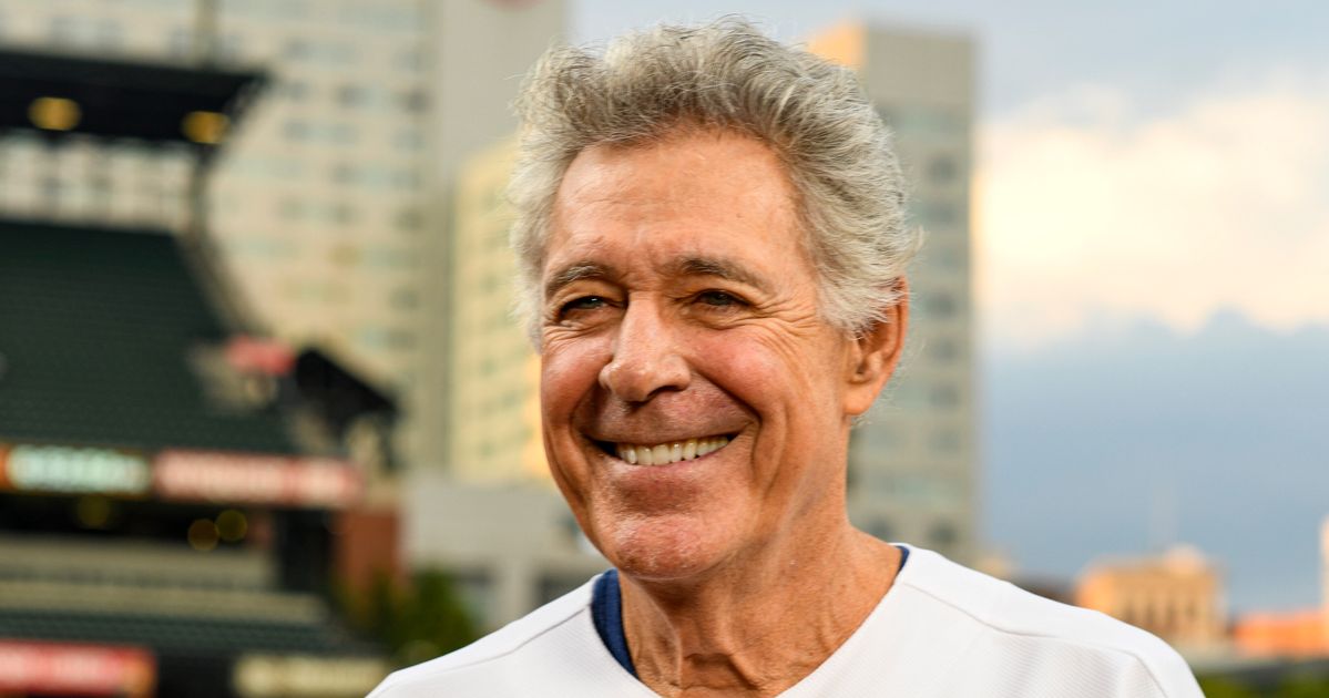 Barry Williams Claims ‘Brady Bunch’ Co-Stars ‘All Hooked Up With Each Other’