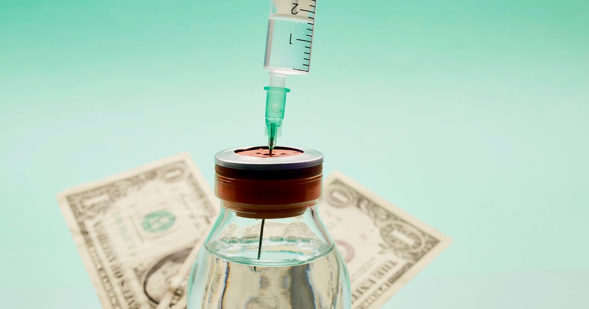 NextImg:Wait, Are We Supposed To Tip For Botox?