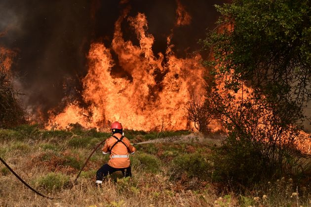 Πυρκαγιά στην περιοχή του Ξυλοκάστρου στην Κορινθία, εικόνες από το Ξυλόκαστρο, Τρίτη 1 Οκτωβρίου 2024.