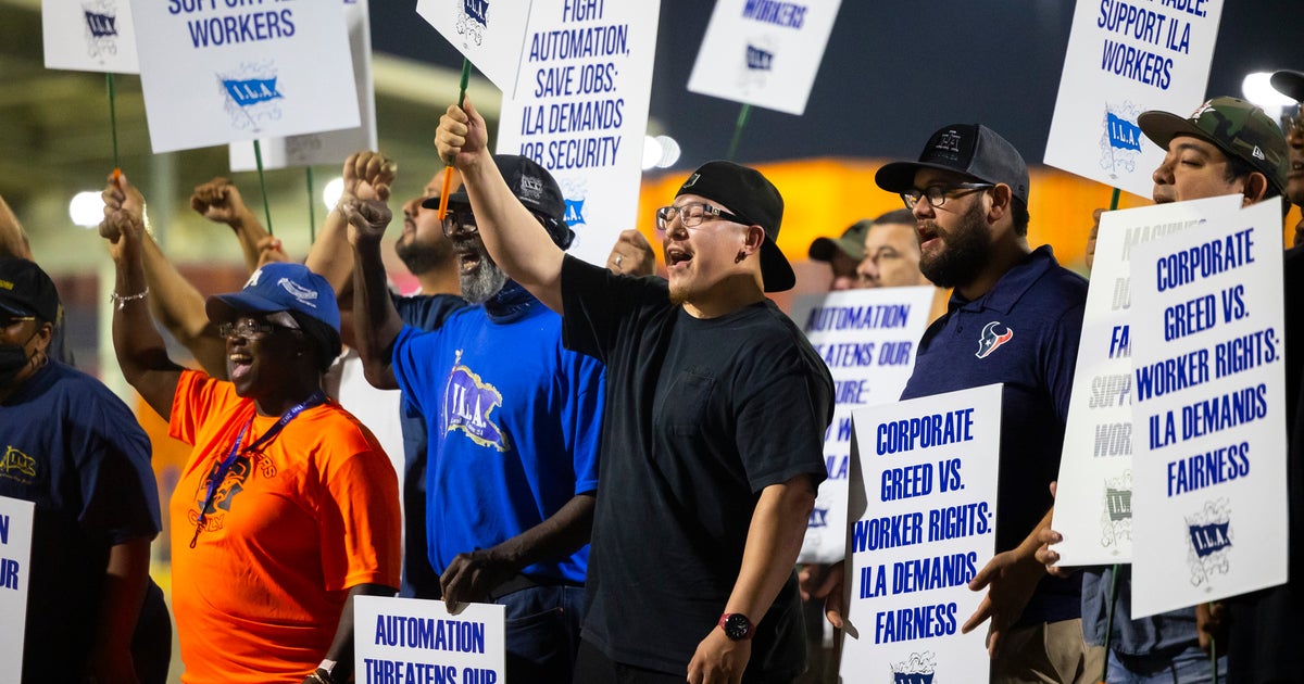 Major Longshoremen Strike Hits East Coast Ports