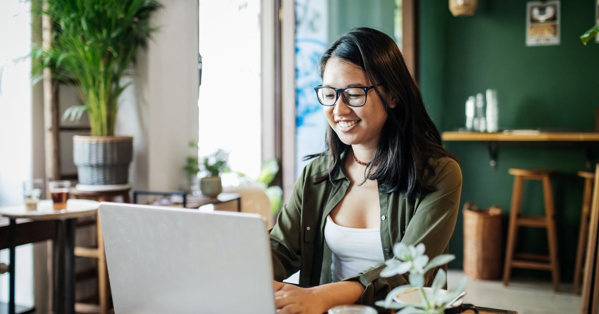 Here's Exactly How Long You Can Sit In A Coffee Shop Before You Annoy The Baristas