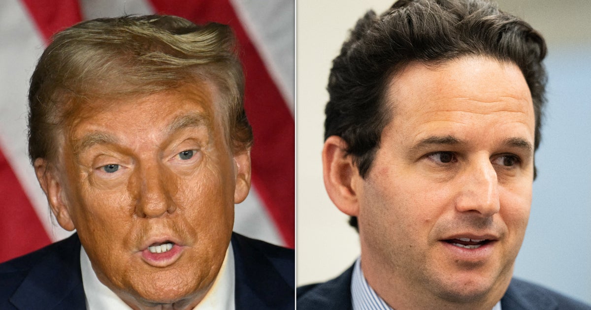 NextImg:Dem Senator Questions If Trump Is OK After Yet Another Onstage Flub