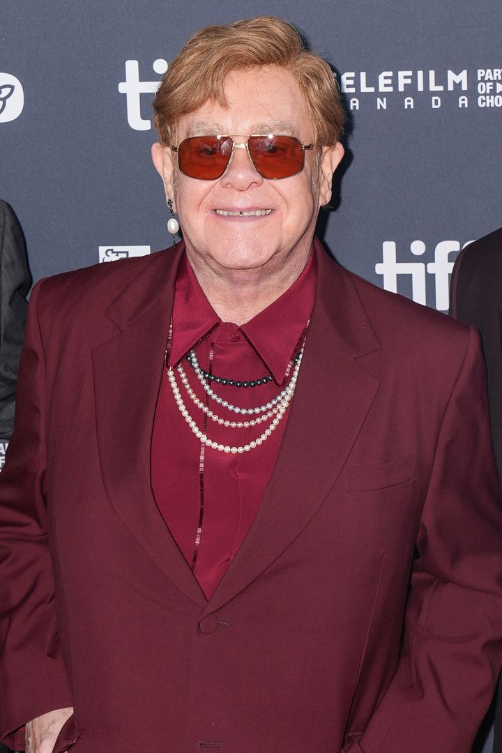 Elton John besucht eine Filmpremiere "Elton John: Es ist nie zu spät während des Toronto International Film Festival 2024 am 6. September 2024.