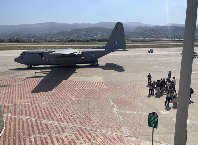 Το ελληνικό C-130 που απομάκρυνε τους 60 Έλληνες και Κυπρίους