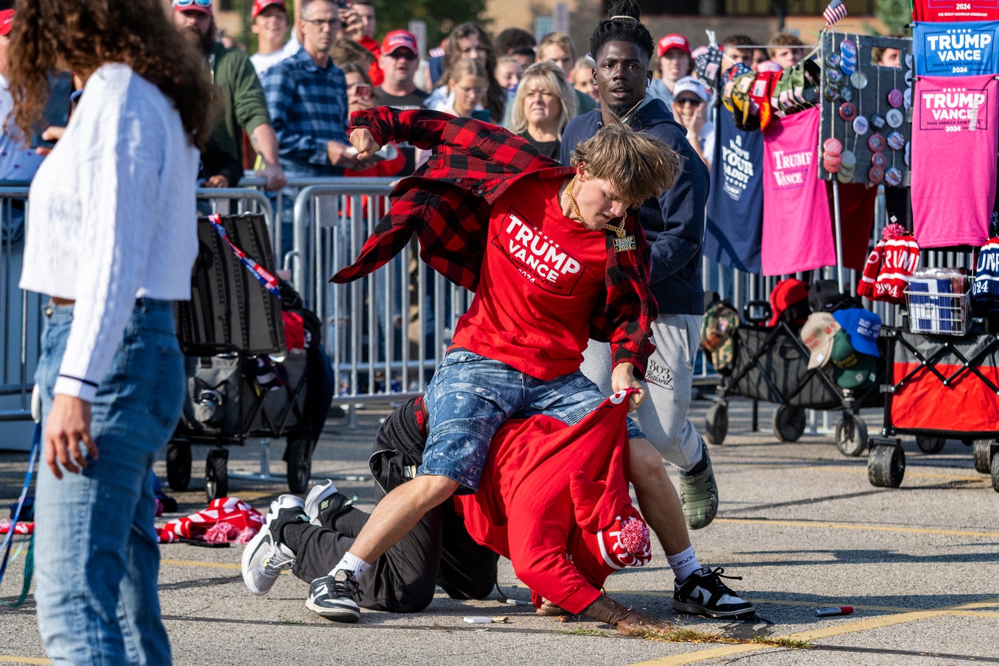 Trump Souvenir Vendors Brawl Before Saginaw County MAGA Rally ...