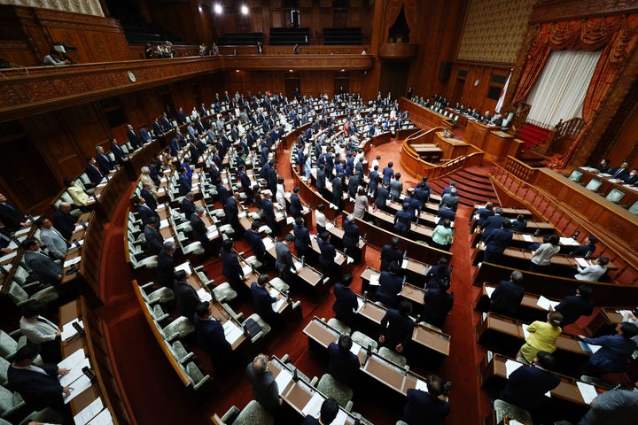 改正入管難民法が可決、成立した参院本会議＝6月14日午前、国会内