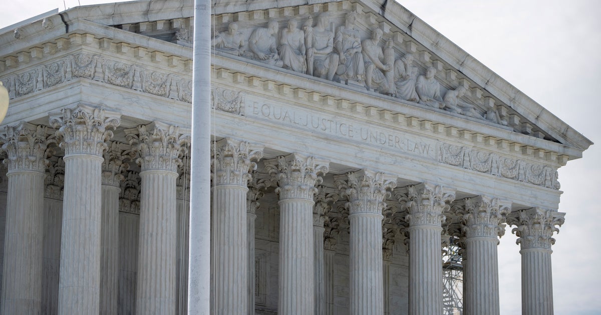 NextImg:Supreme Court Lets Stand A Decision Barring Emergency Abortions That Violate Texas Ban