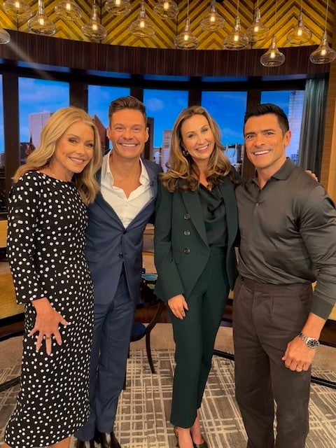 Kelly Ripa ribbed her friend and former colleague, Ryan Seacrest, while he stopped by "Live with Kelly and Mark" with sister Meredith Seacrest Leach on Monday.